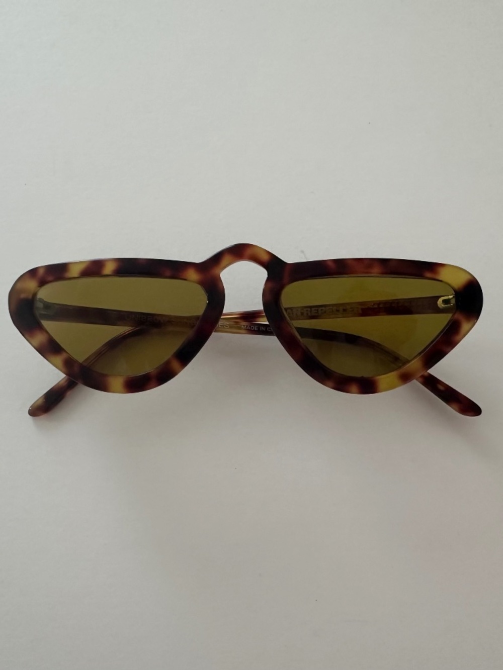 MAN REPELLER Uni-Brow Sunglasses Brown Tortoise Shell